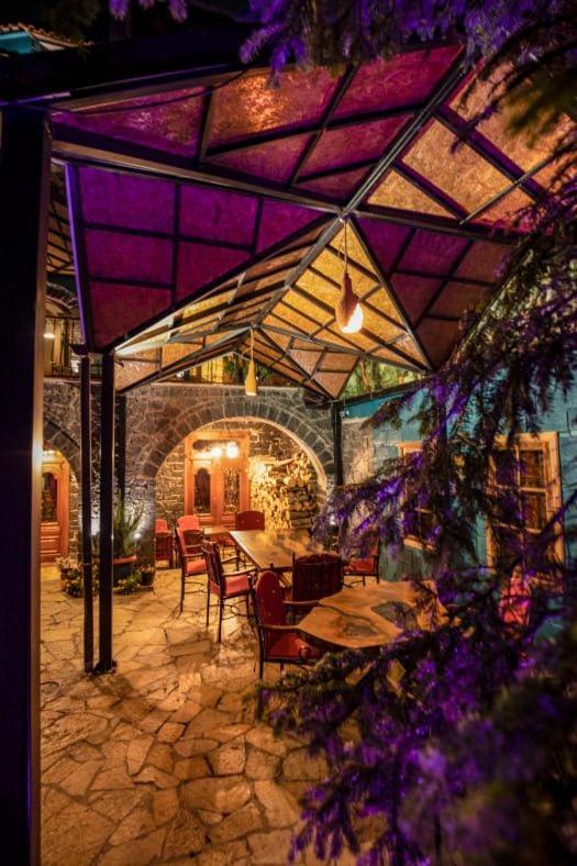 Vila Eden Boutique Hotel Корча Экстерьер фото